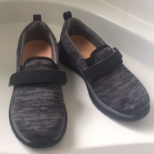 Anodyne 5.5W No. 11 sports trainer blk/Grey NWOT